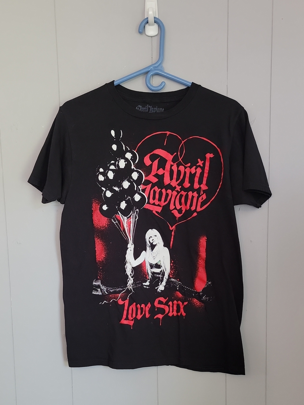 Avril Lavigne Men's Shirt Medium Black Love Sux Photographic Short Sleeve